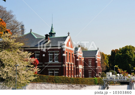 春の国立近代美術館工芸館 10303860