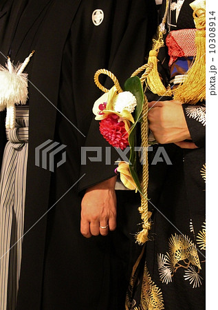 和装の新郎新婦 和装の新郎新婦 10308914