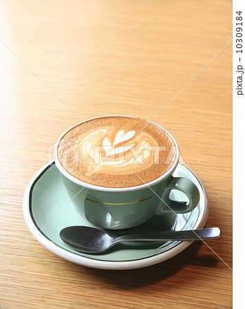 ラテアート(カフェラテ)の画像 ラテアート(カフェラテ)の画像 10309184