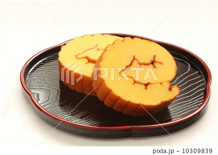 伊達巻　お節料理　白背景 10309839