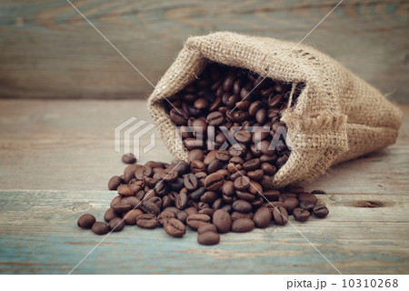 Sack of coffee beans 10310268