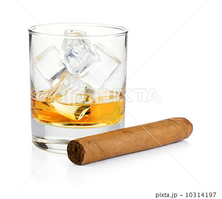 Whiskey glass and cigar Whiskey glass and cigar 10314197