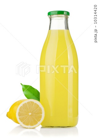 Bottle of lemon juice and fresh lemons 10314420