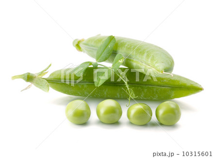 Ripe pea vegetable 10315601