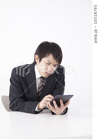 若いビジネスマン 若いビジネスマン 10318765