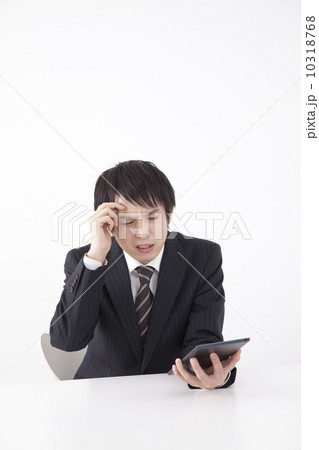 若いビジネスマン 若いビジネスマン 10318768