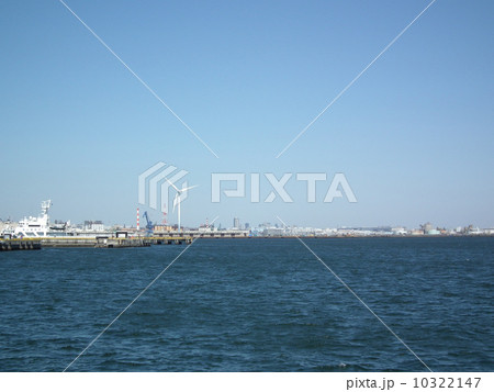 横浜港　風力発電 10322147