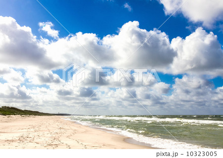 Sand beach on Baltic sea Sand beach on Baltic sea 10323005