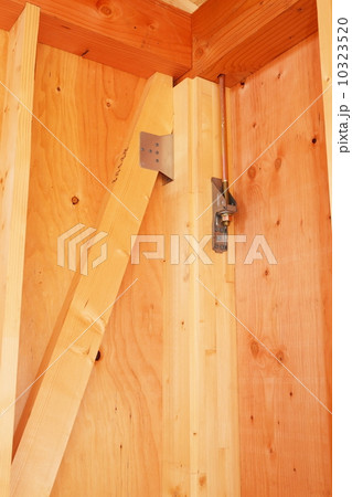 筋交い　 10323520