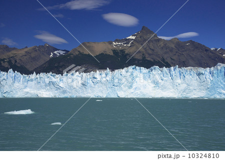 観光船よりペリト・モレノ氷河 10324810