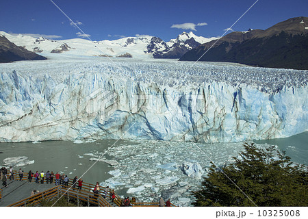 氷河展望台よりペリト・モレノ氷河 10325008