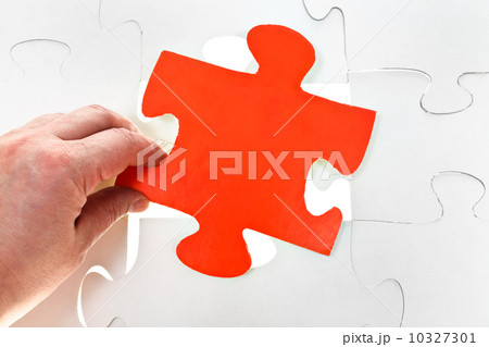 inserting red puzzle piece on free space 10327301