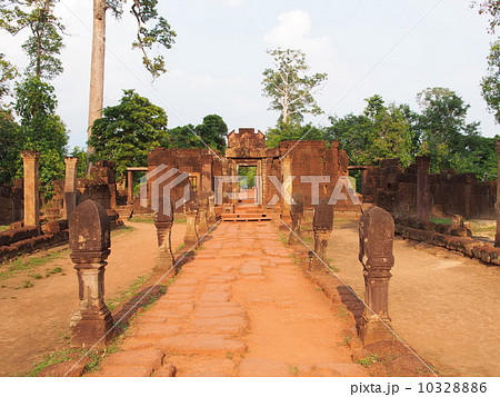 アンコール遺跡　バンテアイ・スレイ 10328886