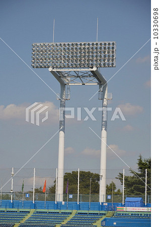 ナイター照明(神宮球場/東京都新宿区霞ヶ丘町) ナイター照明(神宮球場/東京都新宿区霞ヶ丘町) 10330698