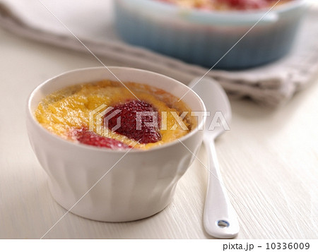 いちごのクラフティ 10336009