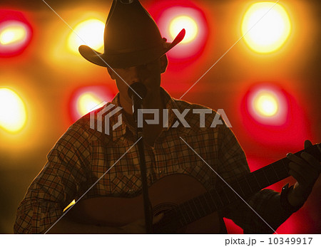 Country singer Country singer 10349917