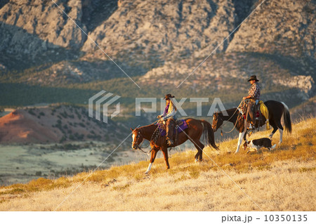Horseback riders Horseback riders 10350135