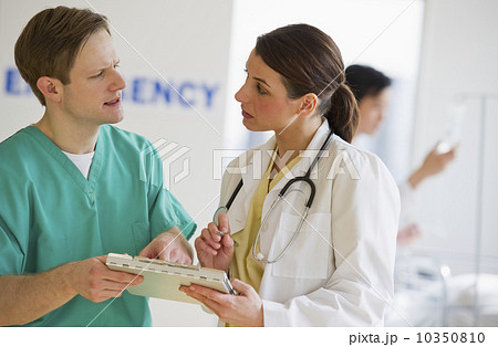 Healthcare workers talking Healthcare workers talking 10350810