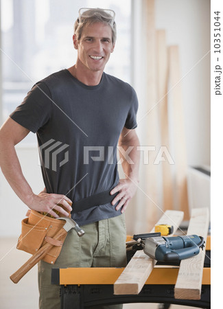 Male carpenter working 10351044
