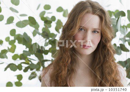 Portrait of a beautiful woman 10351740