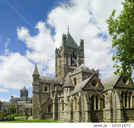 Christ Church Cathedral in Dublin Ireland 10351875