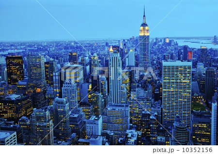 New York City skyline at sunset New York City skyline at sunset 10352156