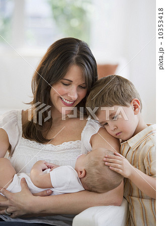 Mother and her two children 10353418