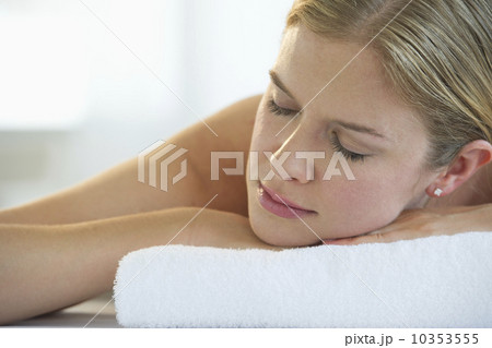 Woman at the spa 10353555