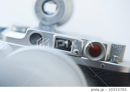 Antique camera, close-up 10353765