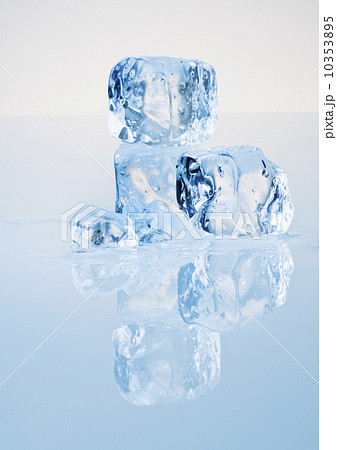 Cubes of melting ice 10353895