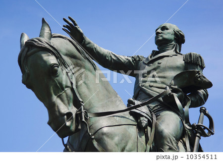 USA, New York City, Bowery, George Washington statue 10354511