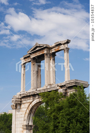 Greece, Athens, Hadrians Gate 10354837