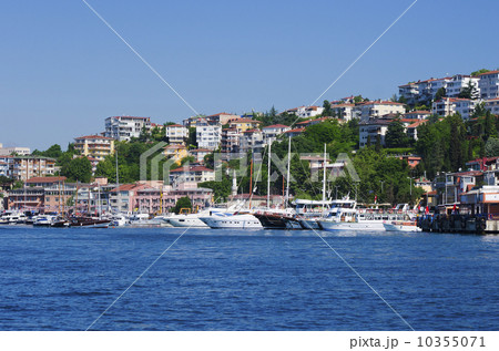 Turkey, Istanbul, Boats on the Bosphorus  10355071