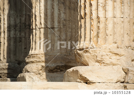 Greece, Athens, Corinthian columns of Temple of Olympian Zeus 10355128