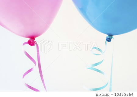 Studio shot of two balloons 10355564