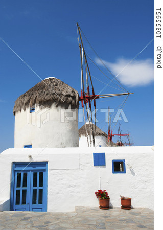 Greece, Cyclades Islands, Mykonos, Old windmills Greece, Cyclades Islands, Mykonos, Old windmills 10355951