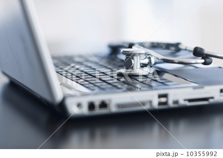 Laptop with stethoscope 10355992