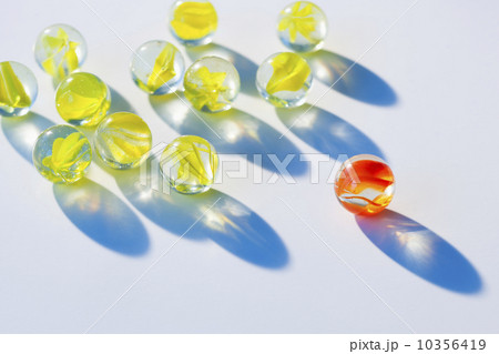 Studio shot of colorful marbles 10356419
