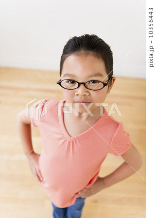 Portrait of girl (6-7) 10356443