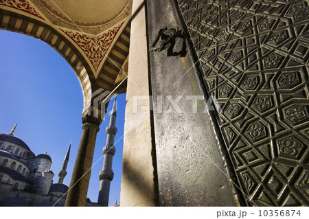Turkey, Istanbul, Sultanahmet Mosque door detail 10356874