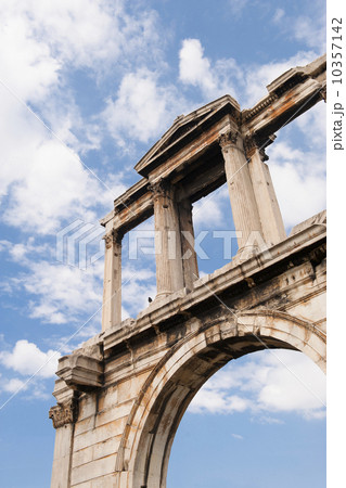 Greece, Athens, Hadrians Gate 10357142