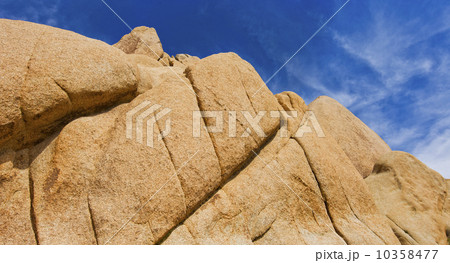 USA, California, Joshua Tree National Park, Rock formations 10358477