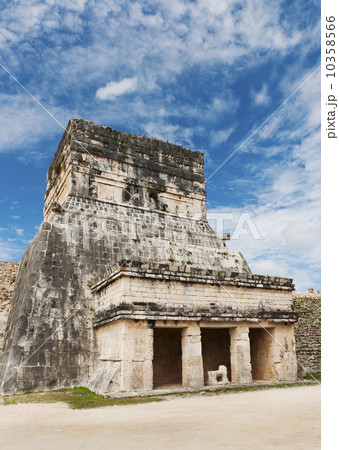 Mayan ruins 10358566