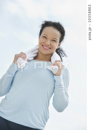Portrait of female jogger Portrait of female jogger 10358863