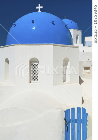 Greece, Cyclades Islands, Santorini, Oia, Church dome with cross Greece, Cyclades Islands, Santorini, Oia, Church dome with cross 10359345