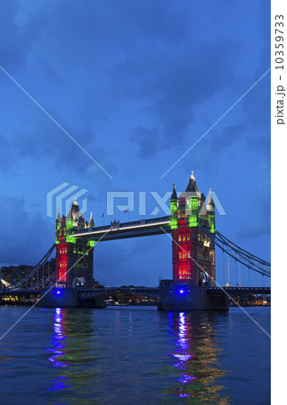 UK, London, Tower Bridge 10359733