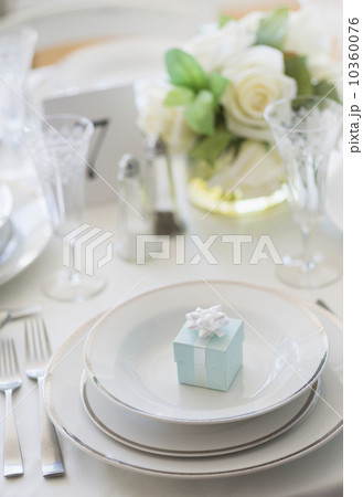 Close up of place setting 10360076