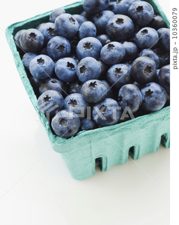 Studio shot of blueberries Studio shot of blueberries 10360079