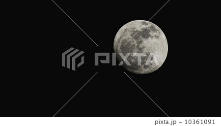 Full moon 10361091