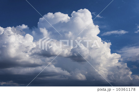 Puffy clouds on sky 10361178
